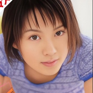 弓月杏里