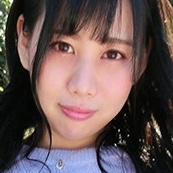 盛山あゆむ