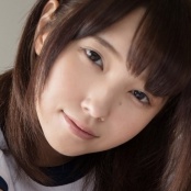 園原真央