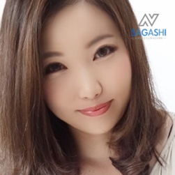 朝比奈みなみ