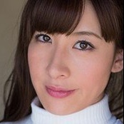 山咲まりな