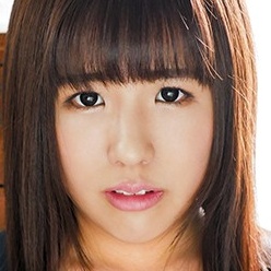 美波ゆさ