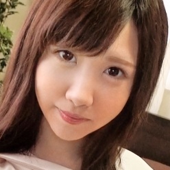 若槻みずな