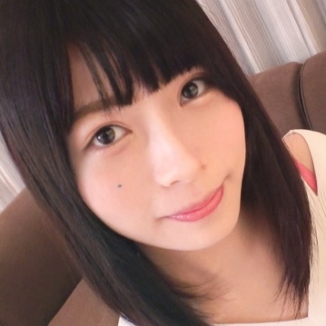 成田沙耶