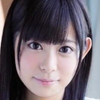 千野くるみ