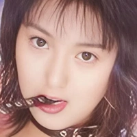 白石ひとみ