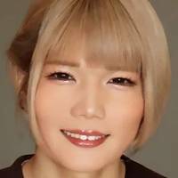 鈴音ニコ