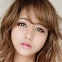 高城アミナ