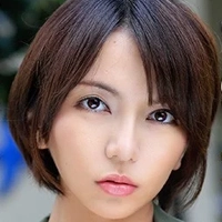 高梨あゆみ