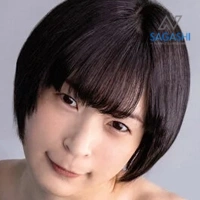 源川ゆずな
